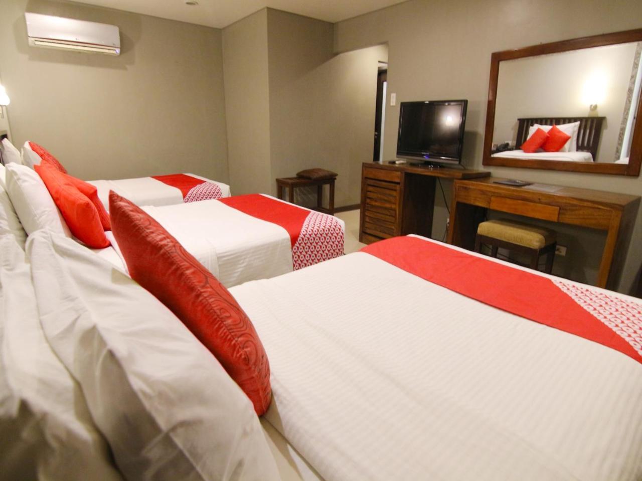 Oyo 103 Artina Suites Hotel Makati City ภายนอก รูปภาพ