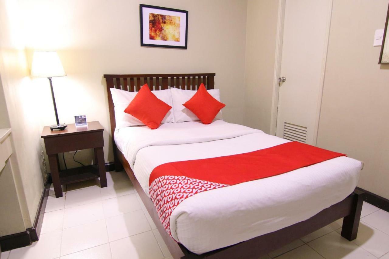 Oyo 103 Artina Suites Hotel Makati City ภายนอก รูปภาพ